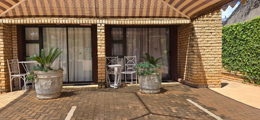 Commercial Property for Sale in Flamwood North West